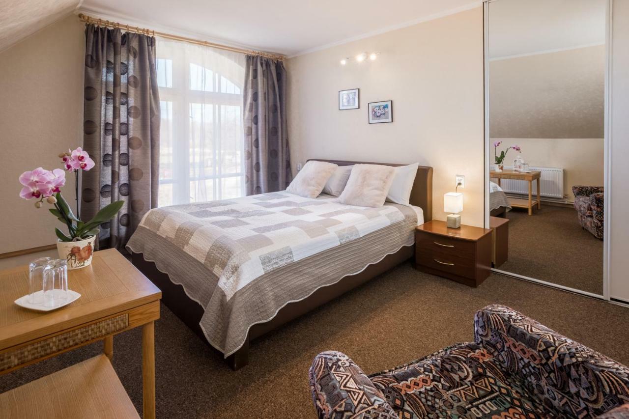 Vitrupe Karle Hotel מראה חיצוני תמונה