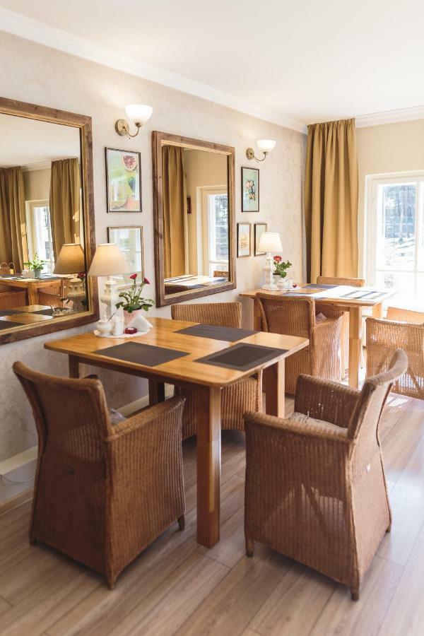 Vitrupe Karle Hotel מראה חיצוני תמונה